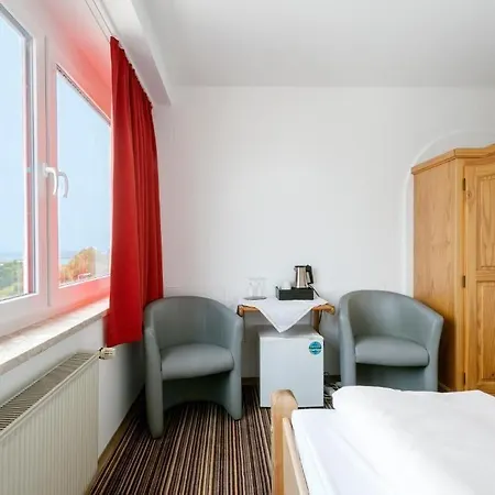 Felsen-eck Pensjonat 3*